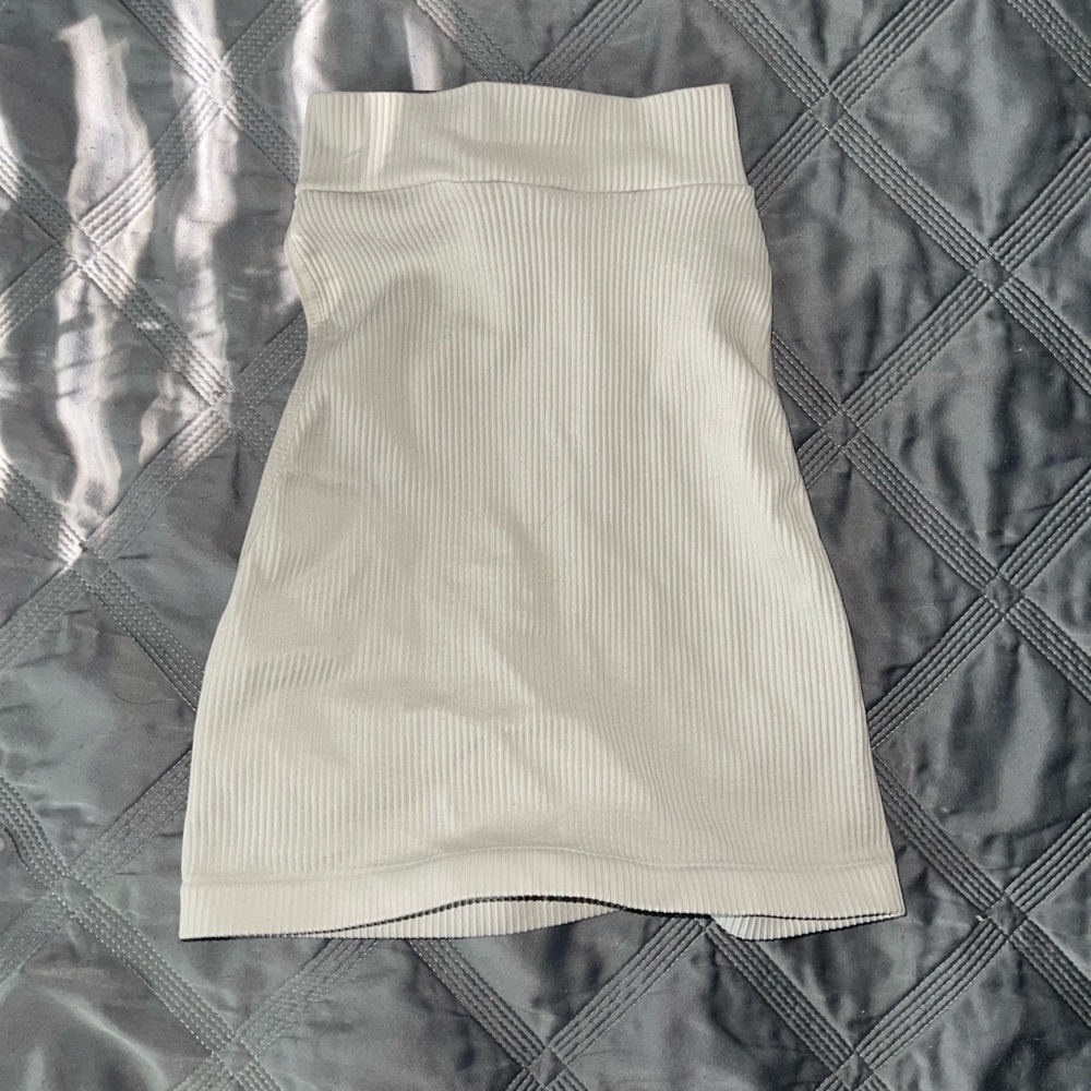 Out from Under collared tank top sz SMALL